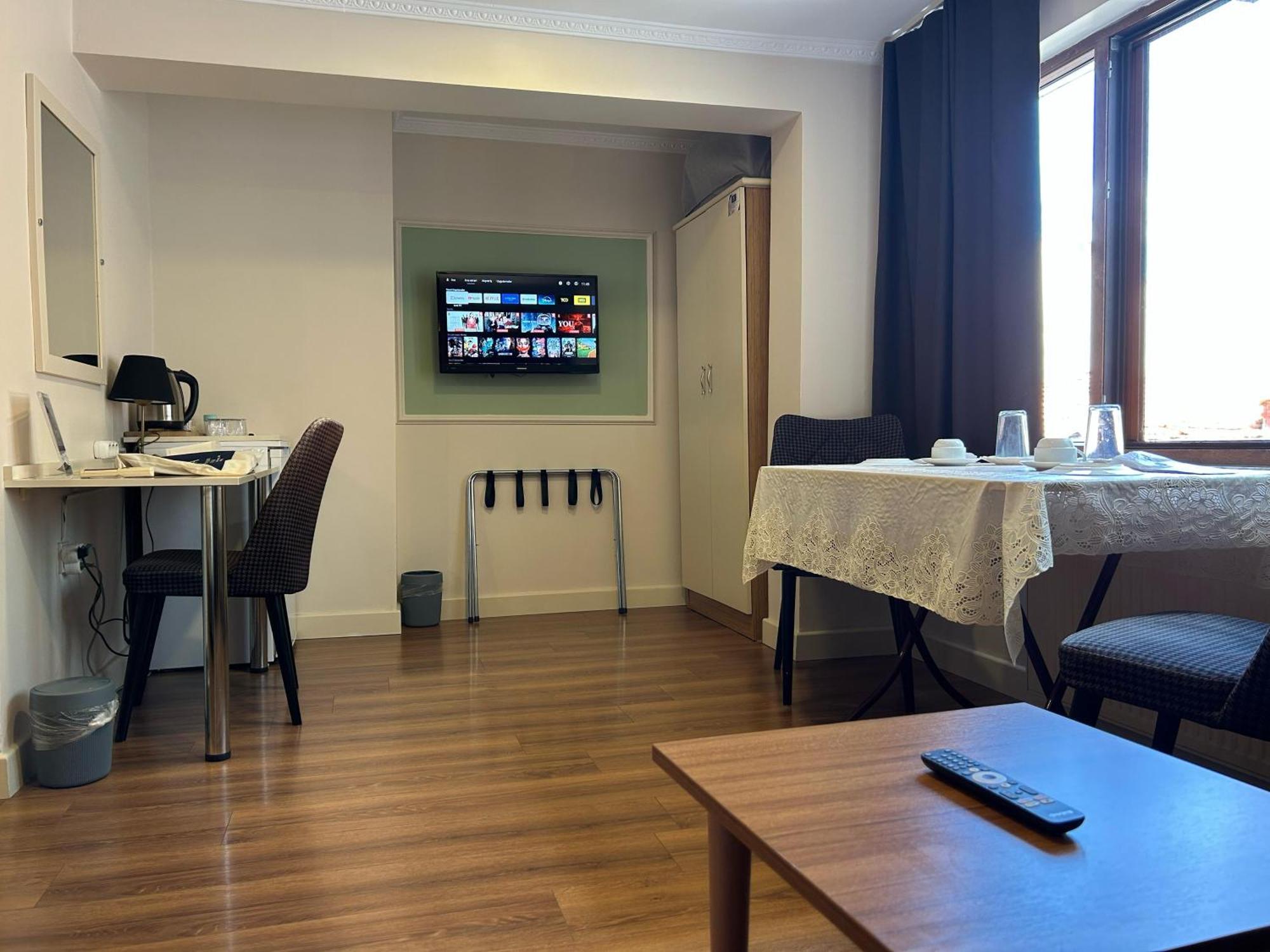 Naila Hotel Istanbul Exterior foto